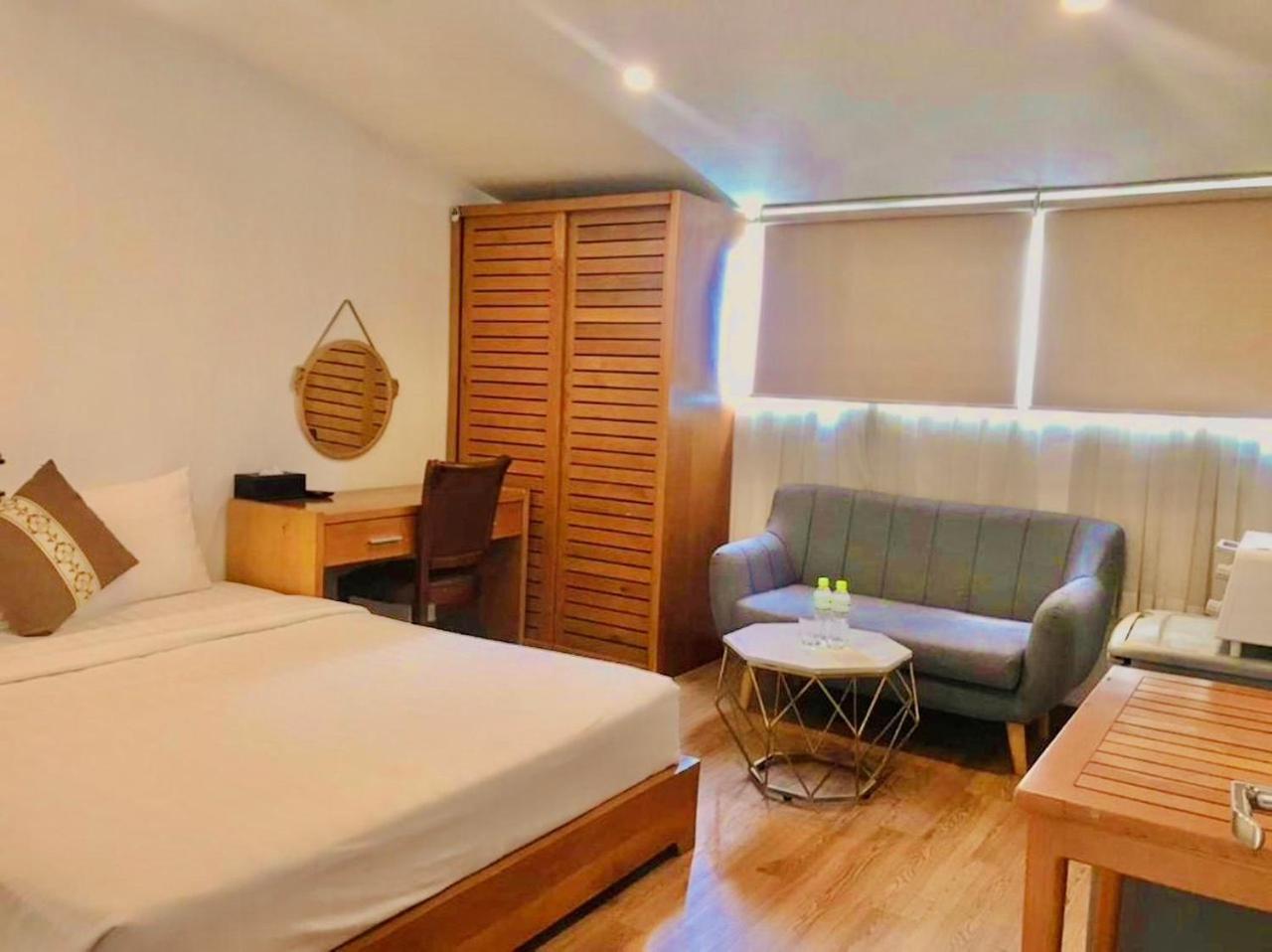 Simmi 5 Hotel & Apartment Cidade de Ho Chi Minh Exterior foto